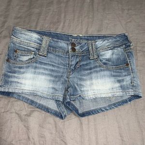 Adorable jean shorts!